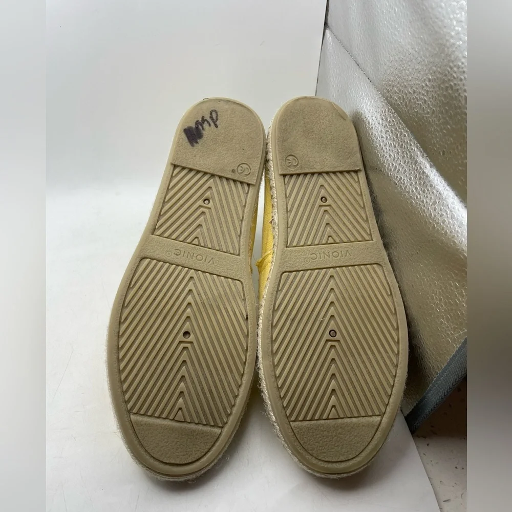 Vionic Beach Laguna women’s yellow espadrilles size 8